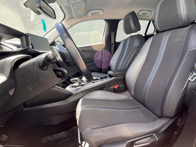 Peugeot 2008 BLUE HDI 130 1.5 AUT 2021 - Imagen 6 de 12