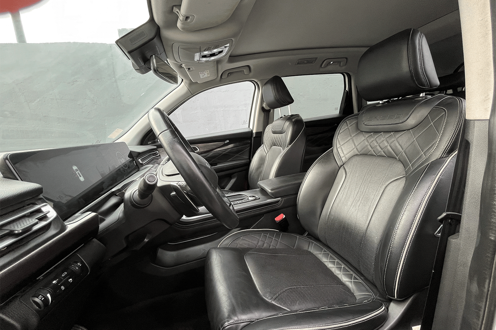 Exeed BORN FOR MORE VX UNLIMITED 4X4 2.0 AUT 2025 - Imagen 7 de 12