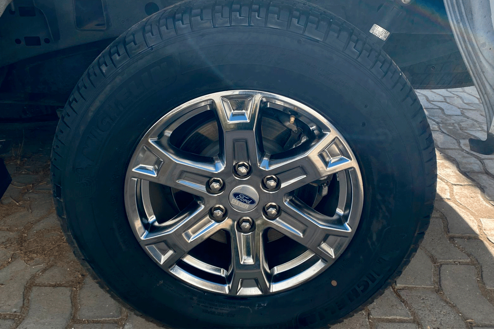 FORD F150 XLT 4X4 5.0L AUT 2024 - Imagen 10 de 12