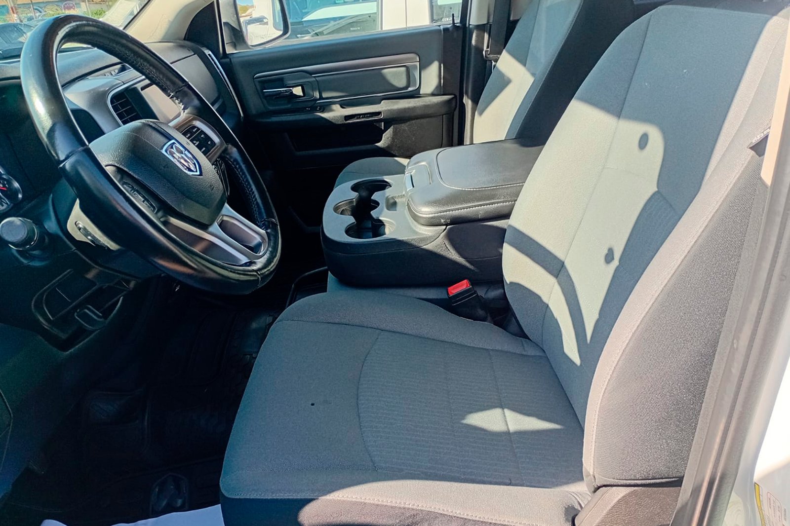 RAM 1500 CREW CAB SPORT DCAB 4X4 3.6 AT 2023 - Imagen 4 de 10