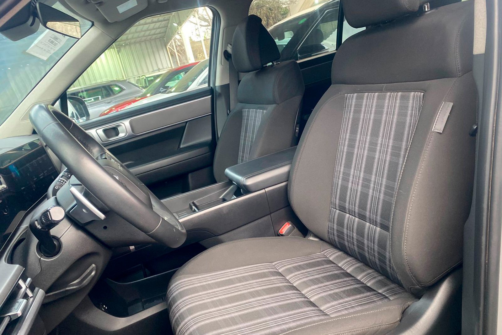 HYUNDAI SANTA FE MX5 GDI 4X4 2.5 AUT 2025 - Imagen 6 de 12