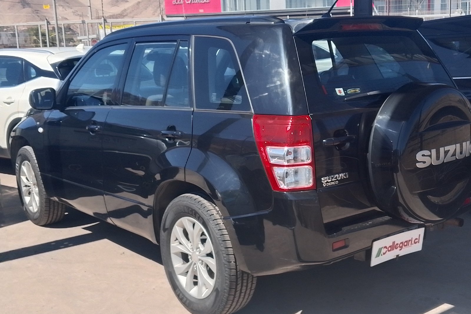 SUZUKI GRAND NOMADE GLX 2.4 AUT 2019 - Imagen 10 de 12