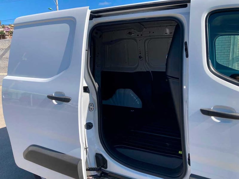 Peugeot PARTNER L1 BLUEHDI 100 2024 - Imagen 10 de 11