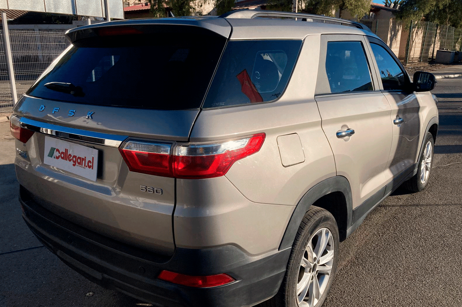 DFSK SUV 560 4X2 1.8 2023 - Imagen 9 de 12
