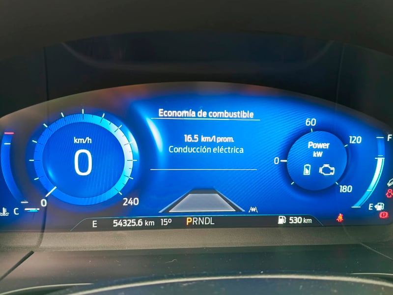 Ford ESCAPE FHEV 2.5 AUT 2023 - Imagen 4 de 11