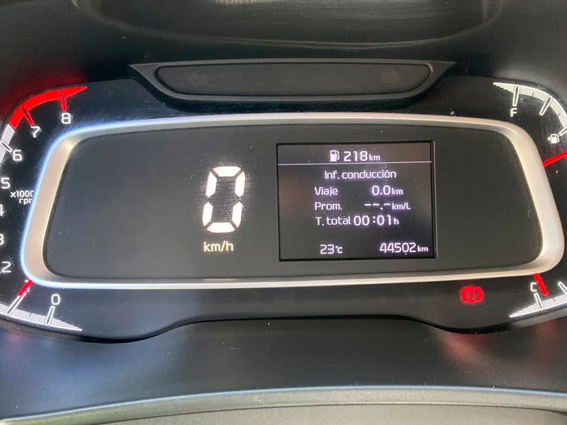 Kia SONET EX 1.5 2023 - Imagen 6 de 12