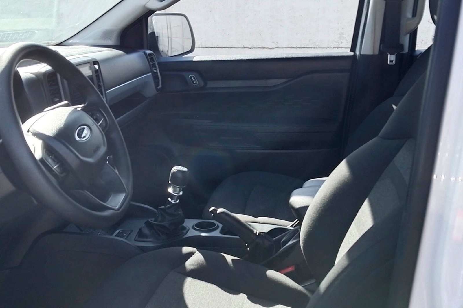 FORD RANGER XLS 2.0 2025 - Imagen 6 de 12
