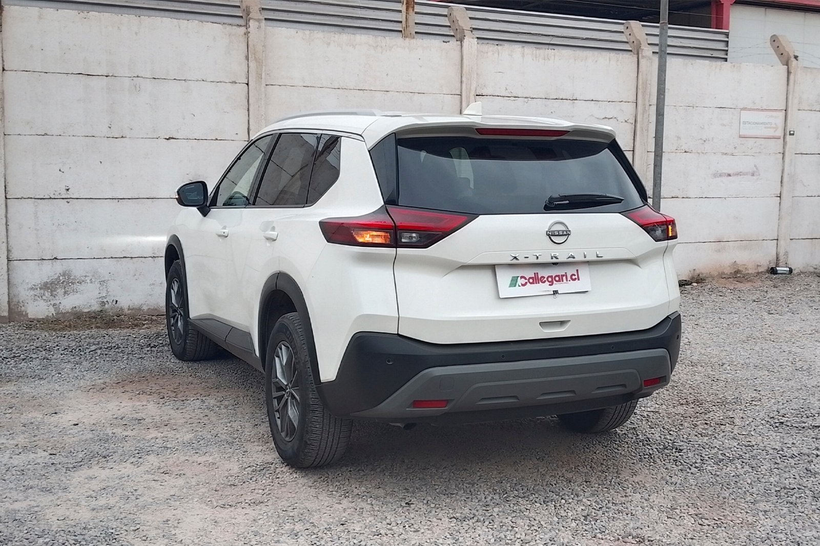 NISSAN X TRAIL 4X2 7P CVT 2.5 2024 - Imagen 8 de 12