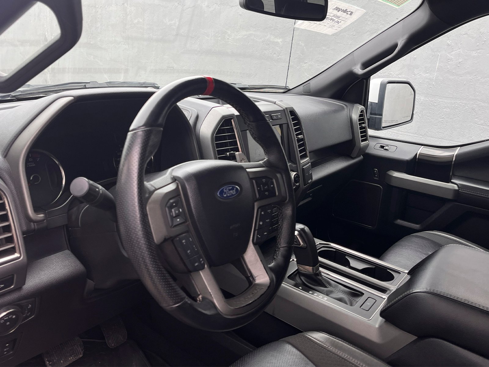 Ford F150 RAPTOR 4X4 3.5 AUT 2020 - Foto 5 de 12