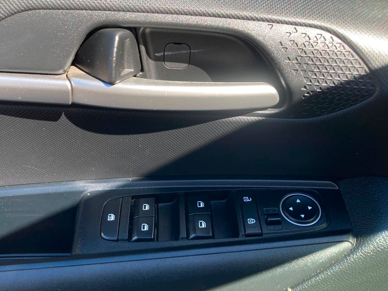 Kia SONET EX 1.5 2023 - Imagen 4 de 12