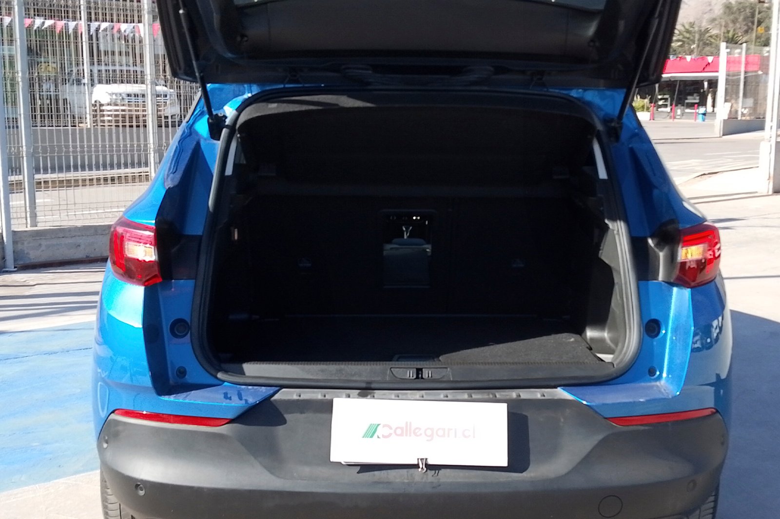 Opel GRANDLAND 1.6 AUT 2020 - Imagen 11 de 12