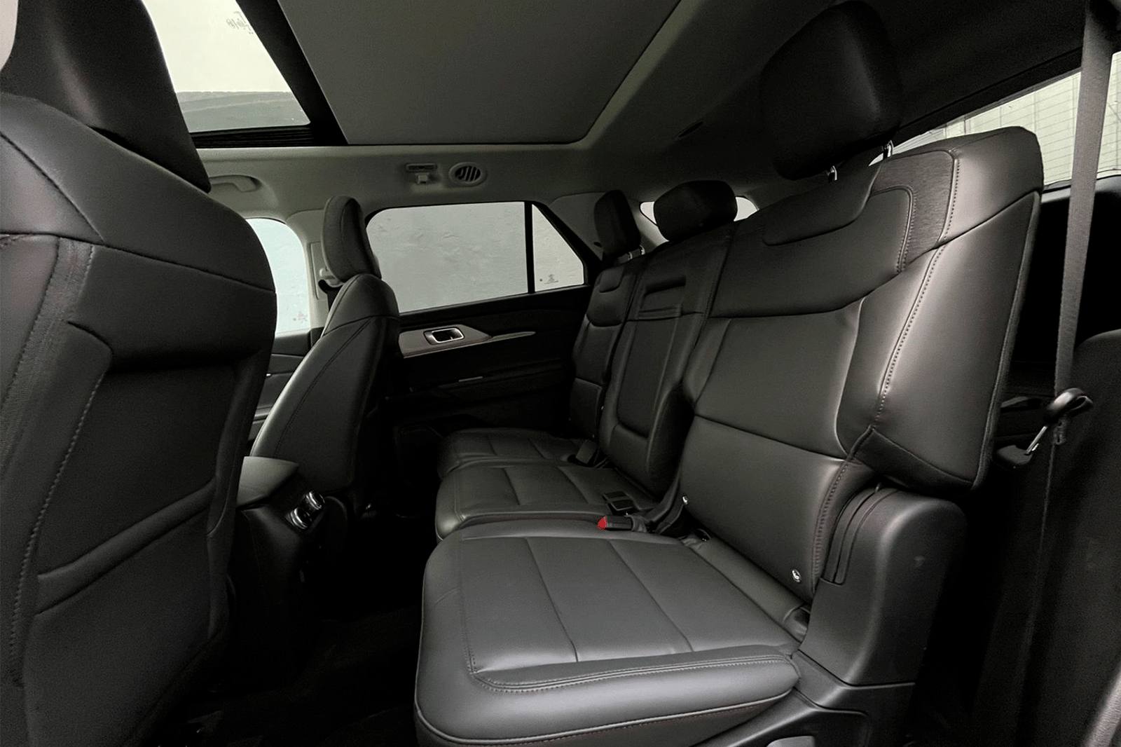 FORD EXPLORER ACTIVE 4X4 2.3 AUT 2025 - Imagen 7 de 12