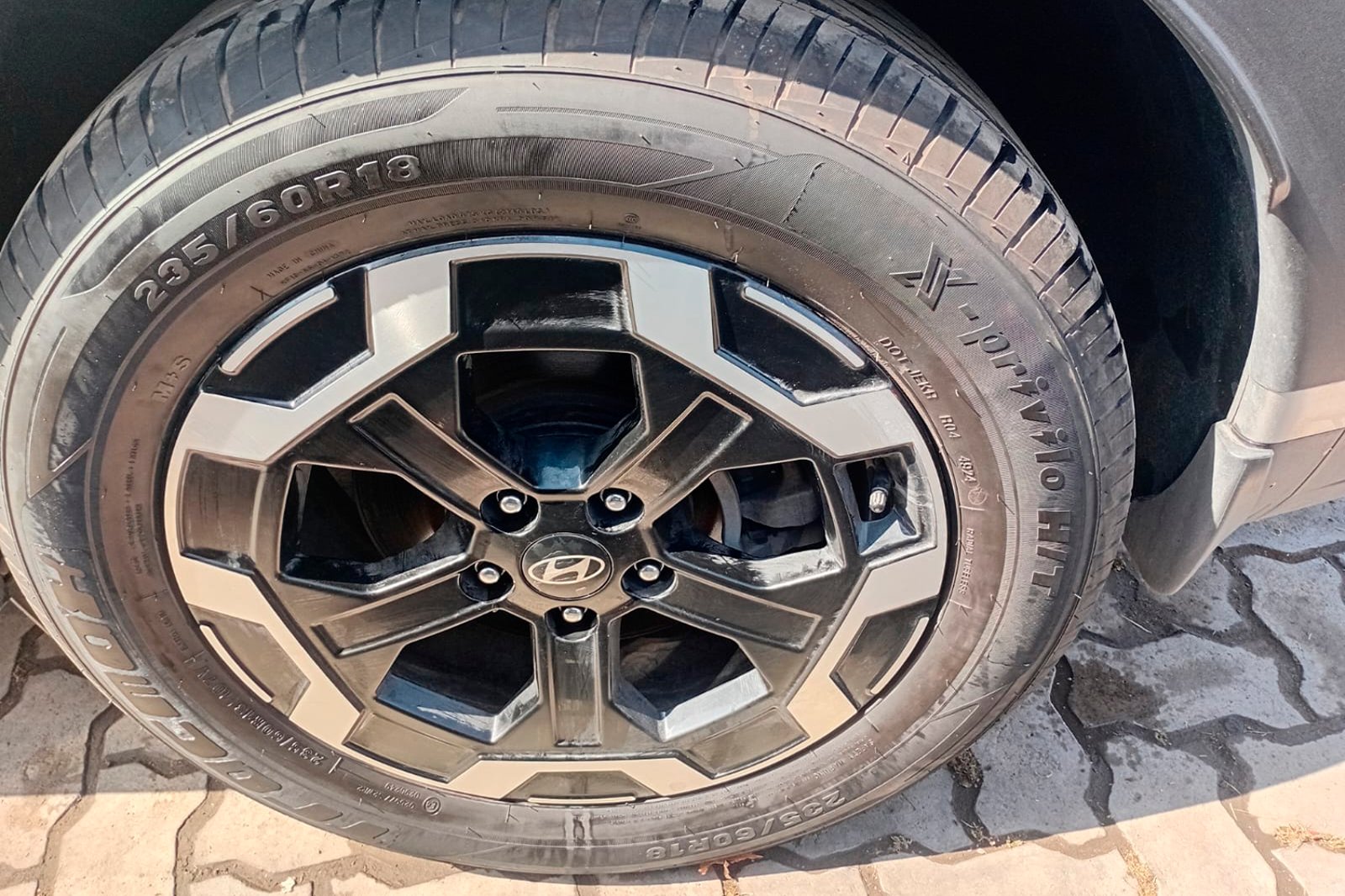 HYUNDAI SANTA FE MX5 GDI 2.5 AUT 2024 - Imagen 11 de 12