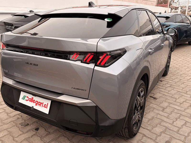 Peugeot New 3008 PREMIERE MHEV 136 eDCT6 2025 - Imagen 8 de 12