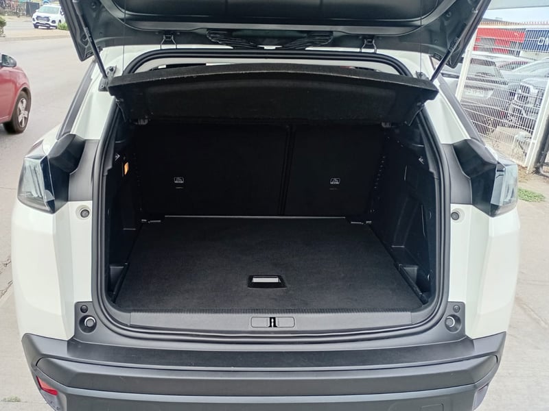 Peugeot 3008 PURETECH 1.2L 2023 - Imagen 12 de 12