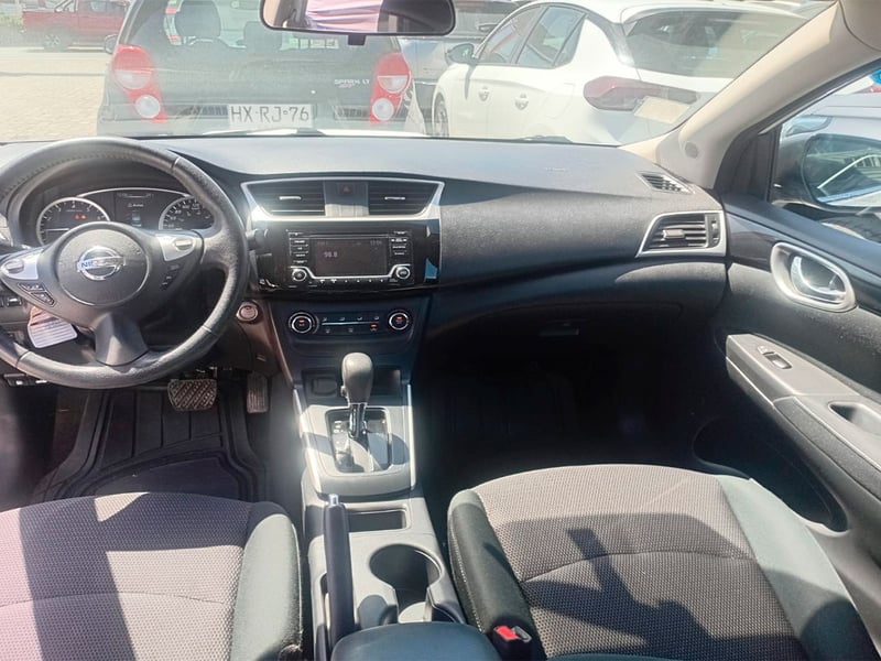 Nissan SENTRA 1.8 AT 2020 - Imagen 7 de 12