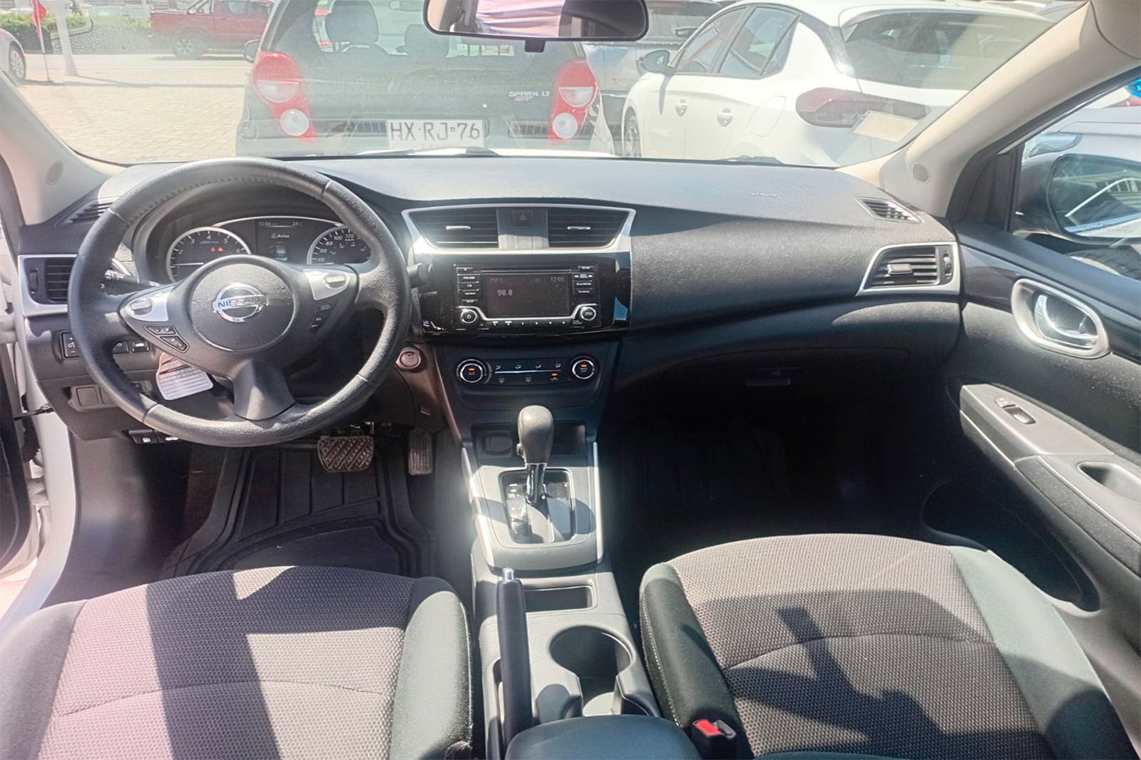 NISSAN SENTRA 1.8 AT 2020 - Imagen 7 de 12