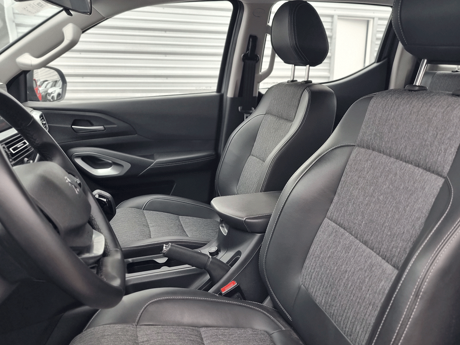Peugeot LANDTREK 4X4 1.9 2022 - Foto 5 de 12