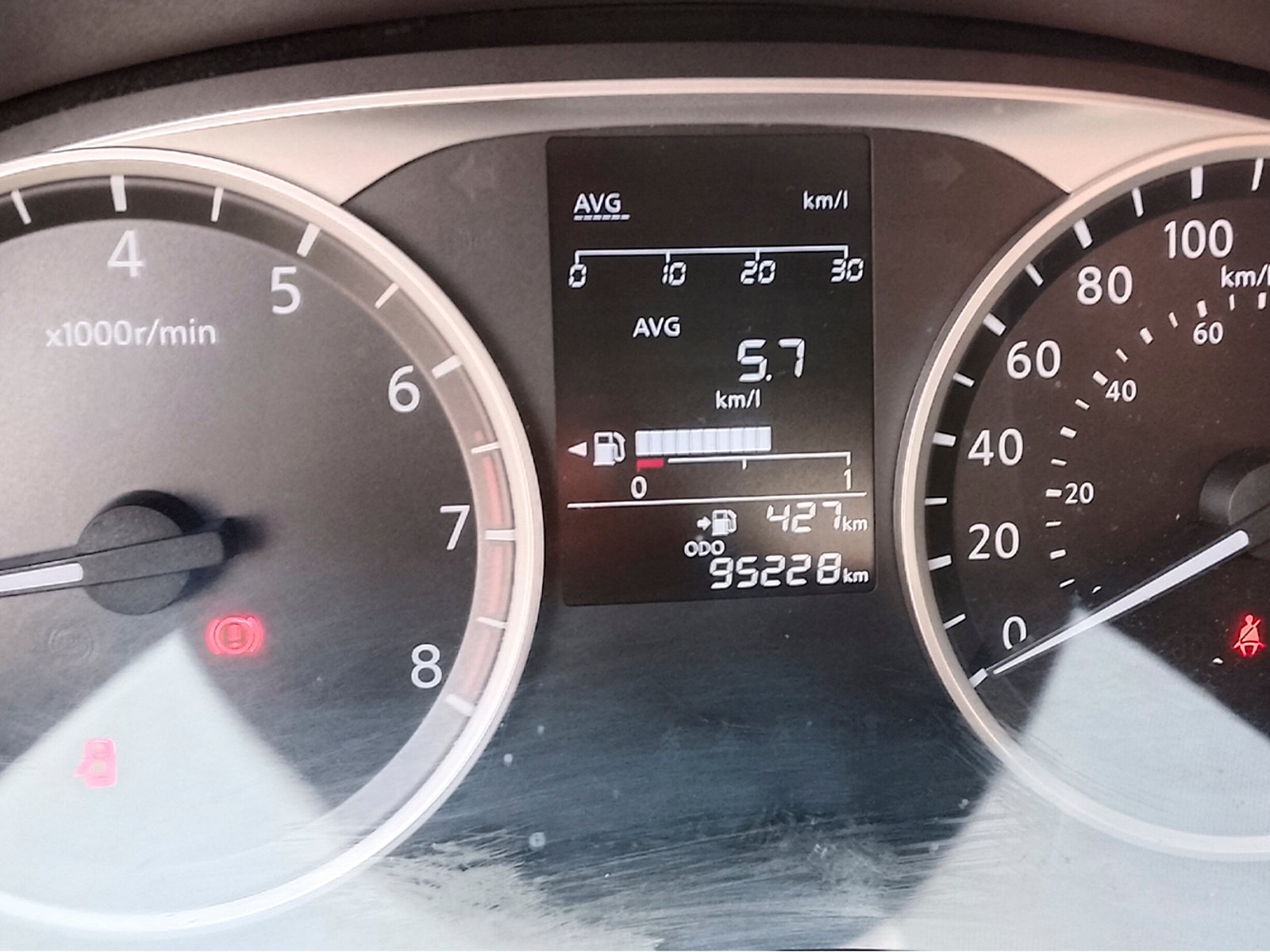 Nissan VERSA MT 1.6 2023 - Foto 2 de 12