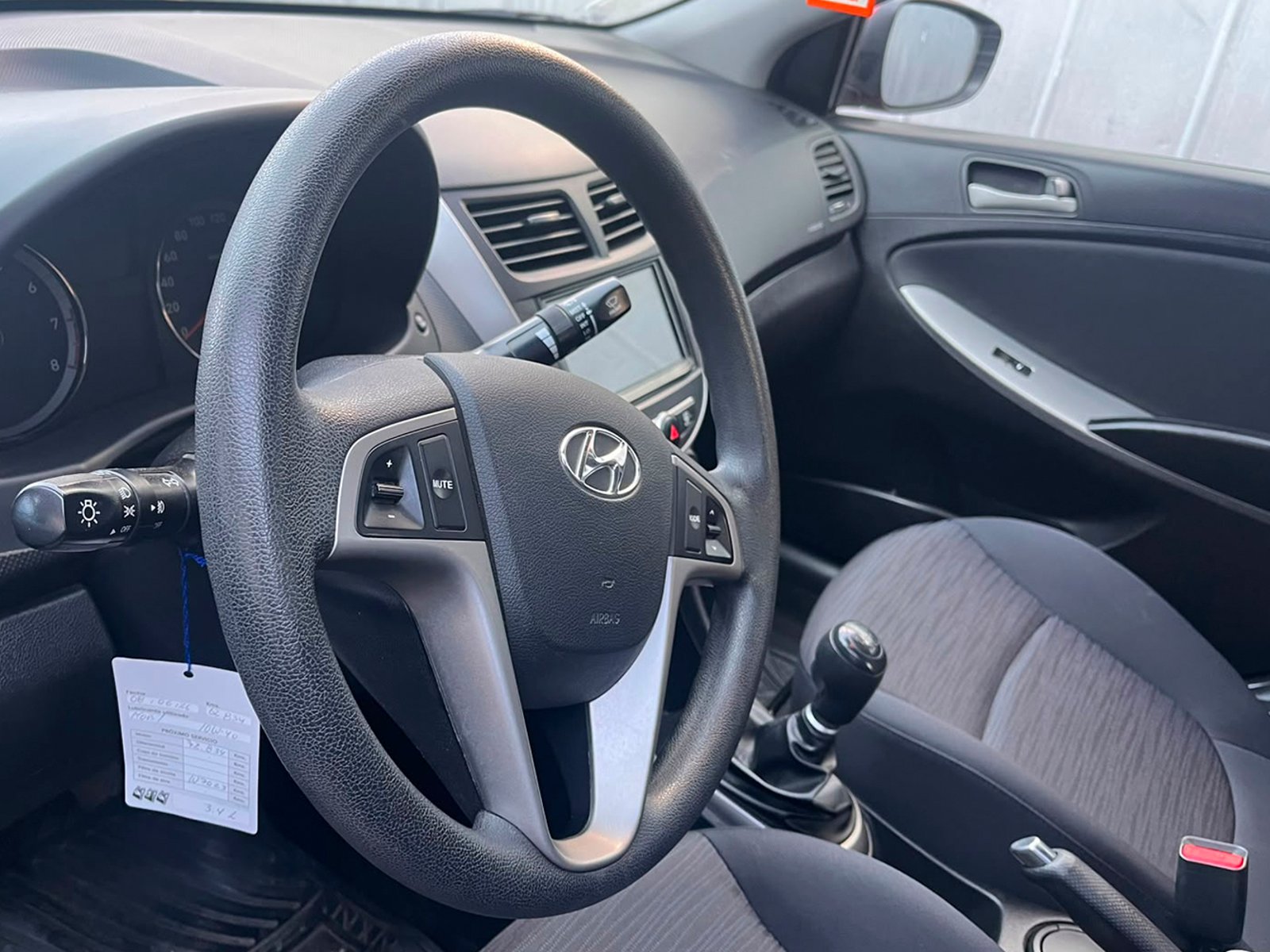 Hyundai ACCENT RB 1.4 2020 - Foto 2 de 12