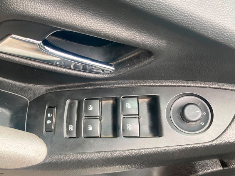Chevrolet TRACKER AWD 1.8 AUT 2020 - Imagen 4 de 12