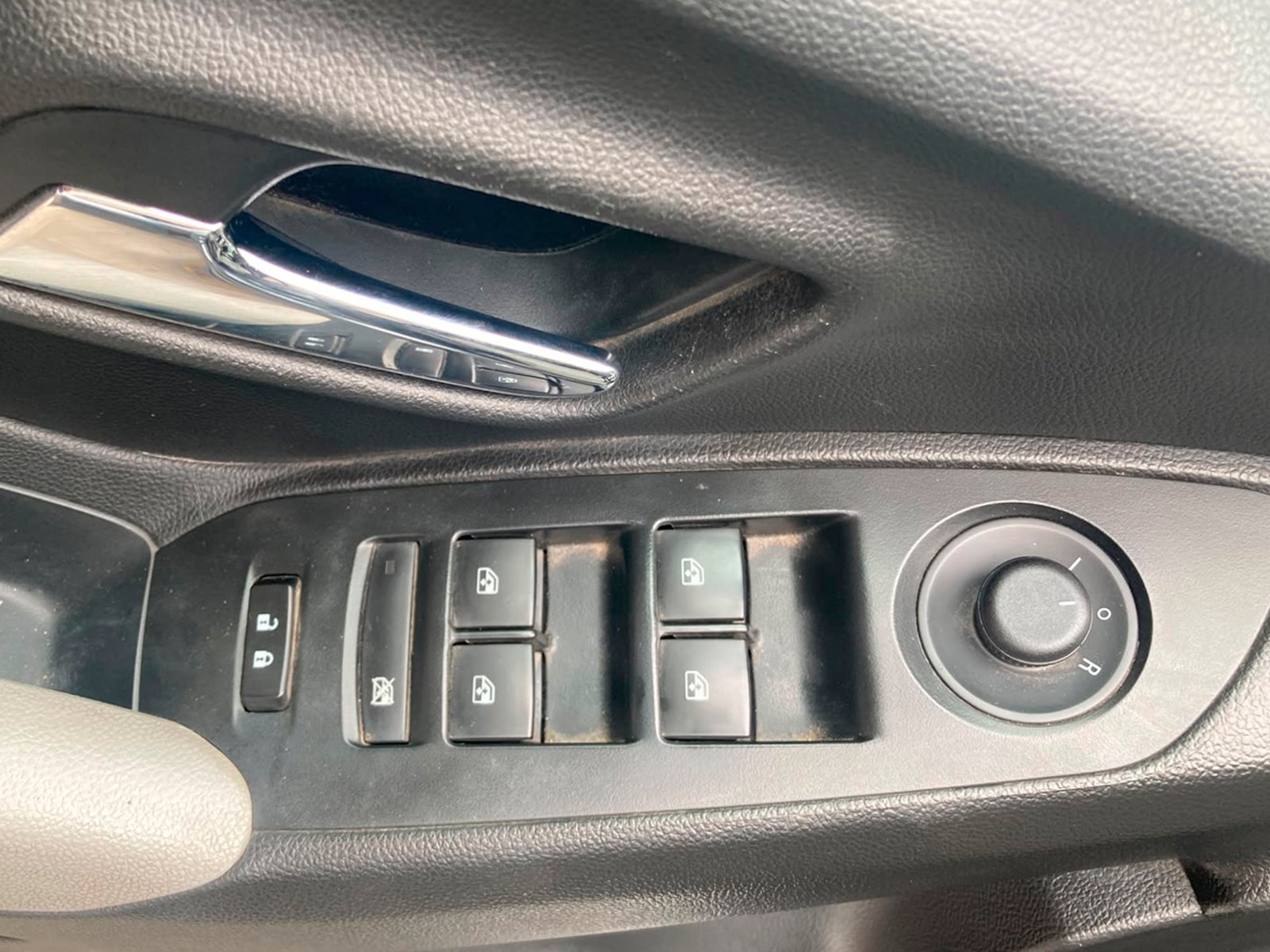 Chevrolet TRACKER AWD 1.8 AUT 2020 - Foto 4 de 12