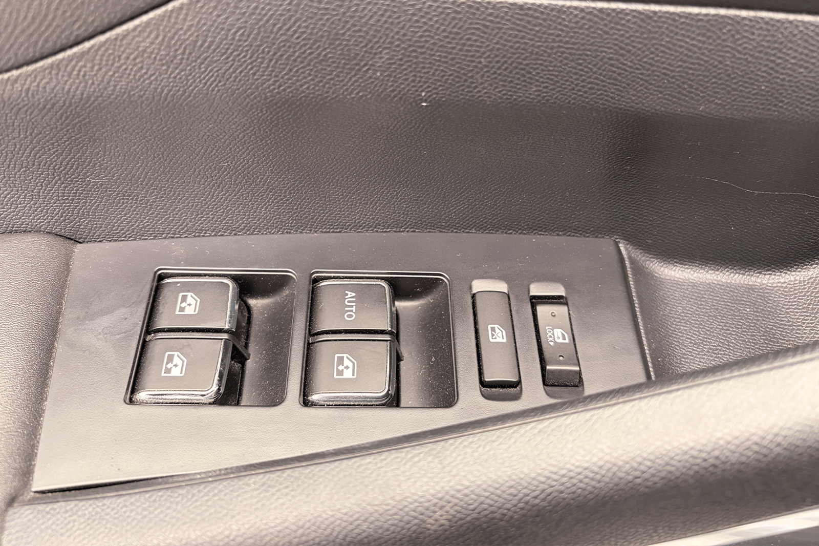 PEUGEOT LANDTREK BLUEHDI 4X4 2.2 AUT 2024 - Imagen 3 de 12