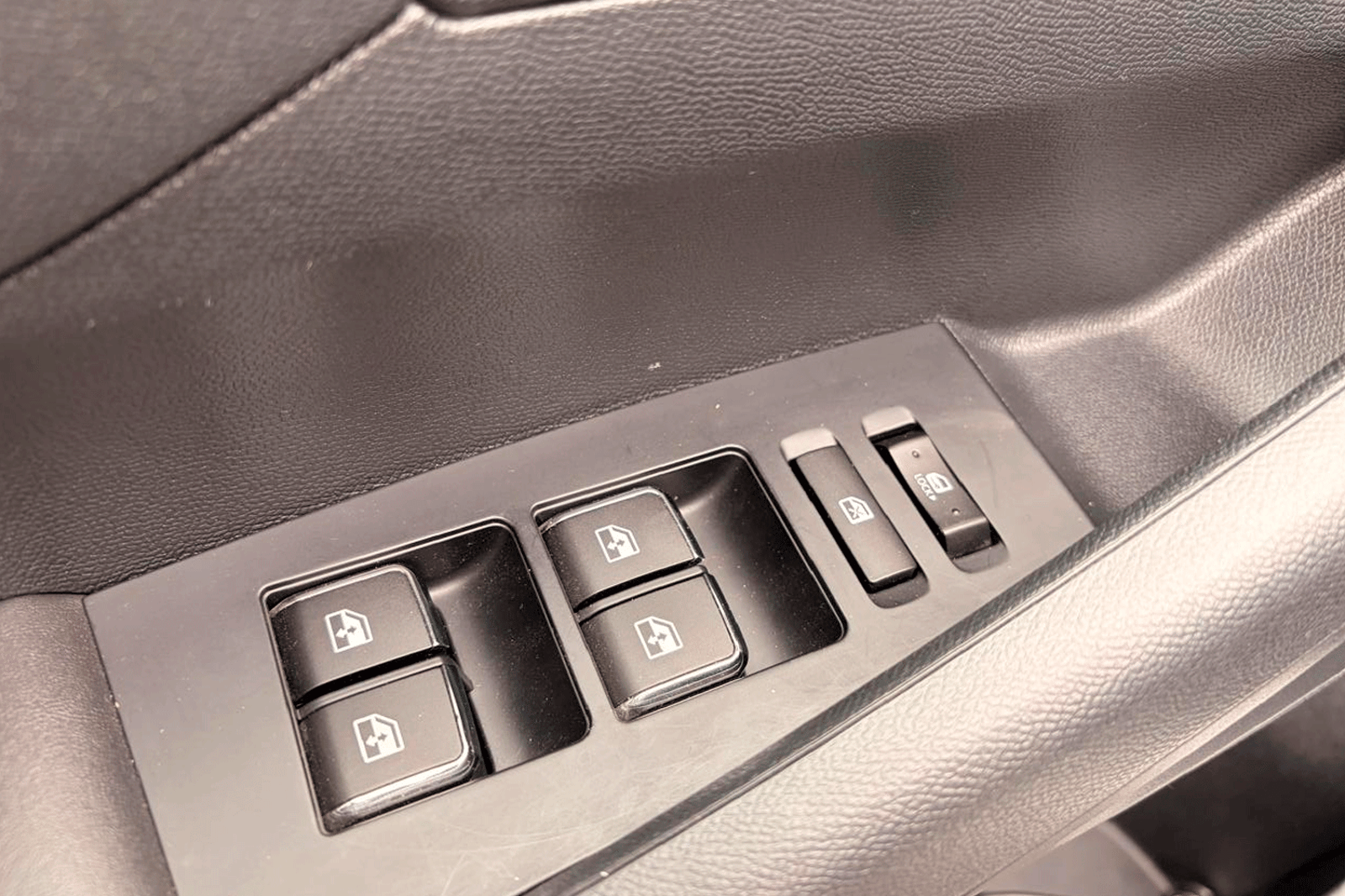 PEUGEOT LANDTREK ACTIVE Diesel 180hp 4X4 AT 2025 - Imagen 3 de 12