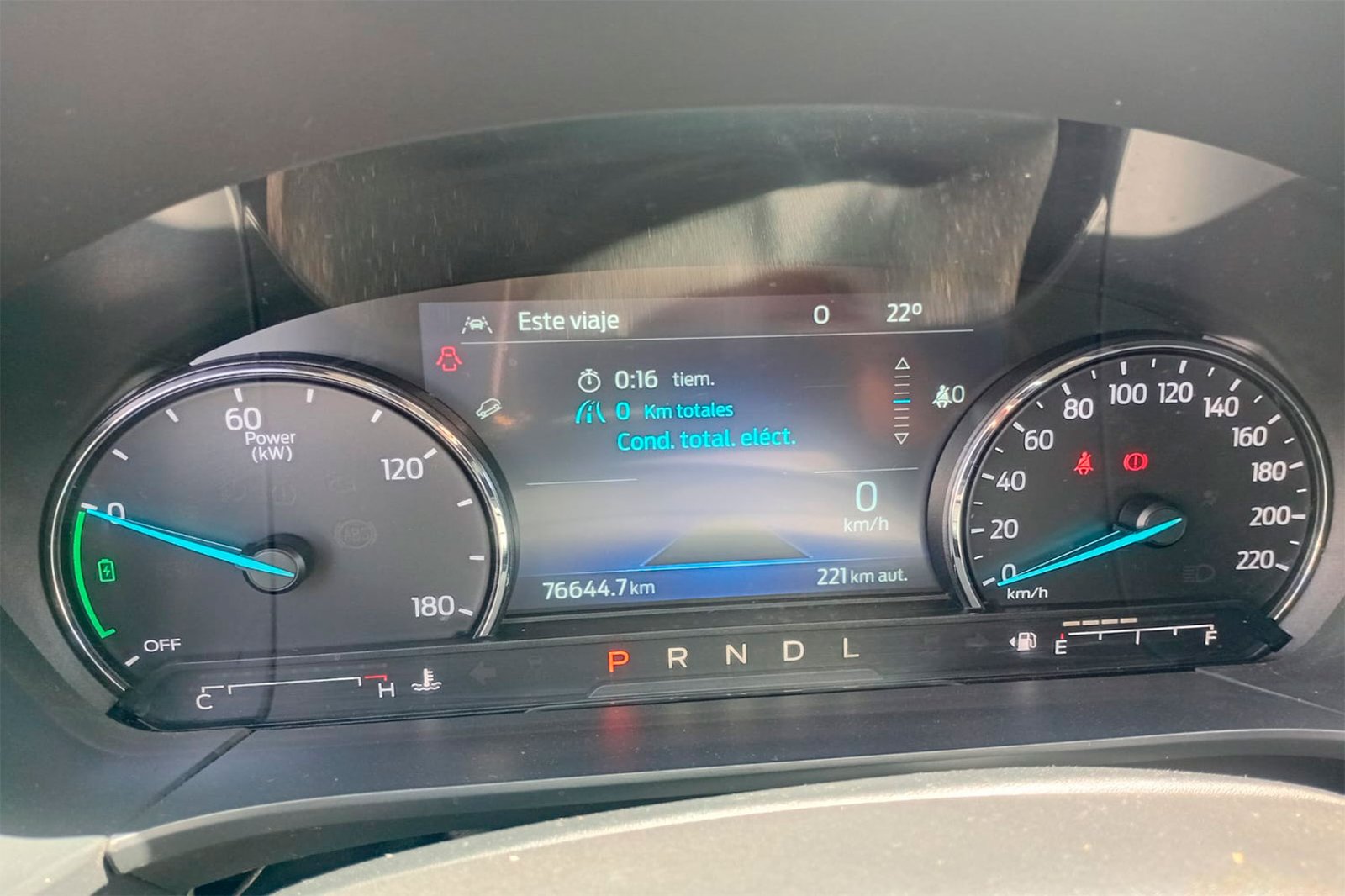 FORD ESCAPE FHEV 2.5 AUT 2023 - Imagen 4 de 11