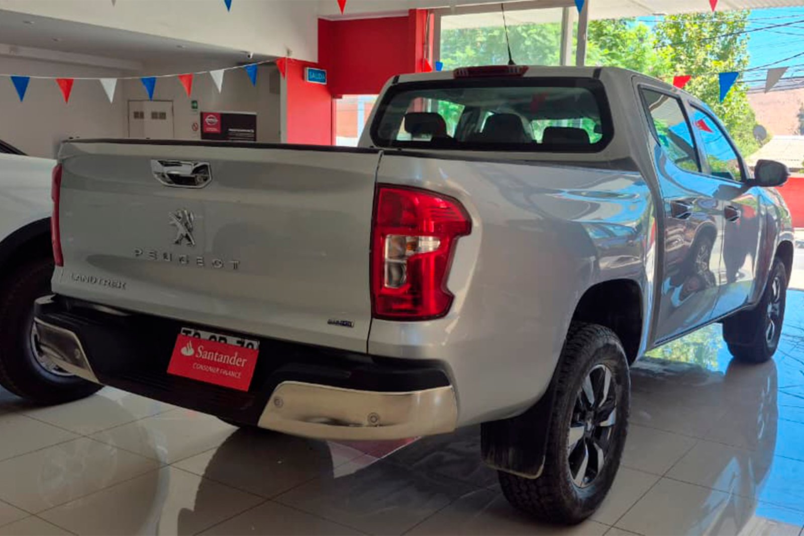 PEUGEOT LANDTREK BLUEHDI 4X4 2.2 AUT 2025 - Imagen 8 de 10