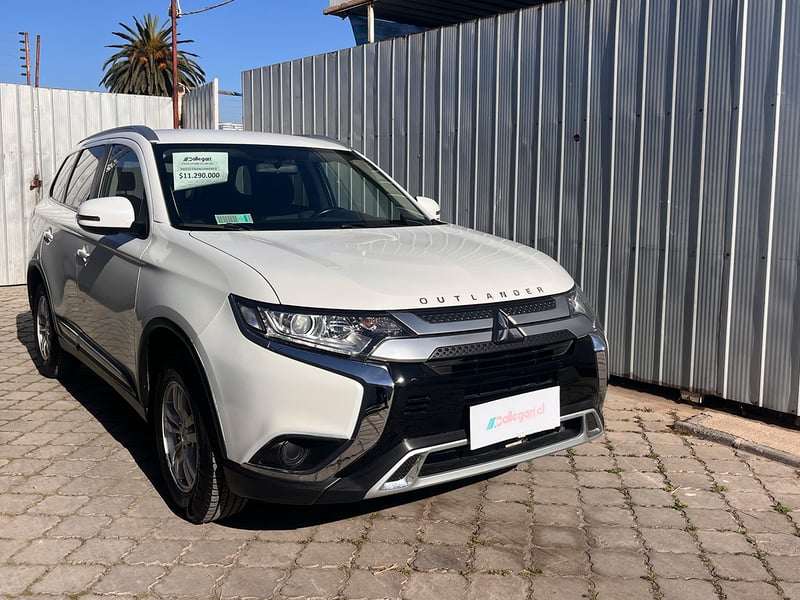 Mitsubishi OUTLANDER 2.0 2021 - Imagen 9 de 12