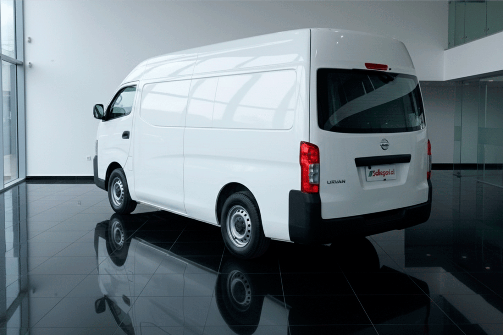 Nissan URVAN 4X2 2.5 2023 - Imagen 8 de 10