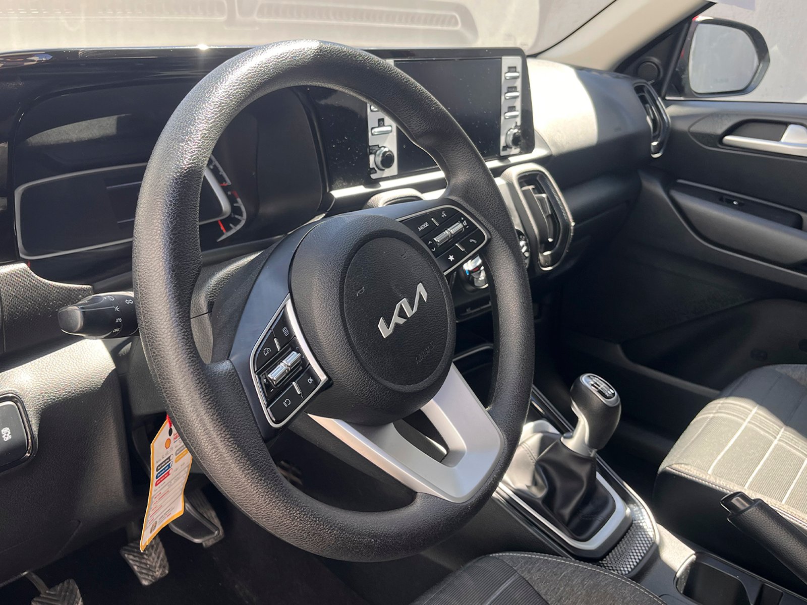 Kia SONET EX 4X2 MT 1.5 2025 - Foto 5 de 12