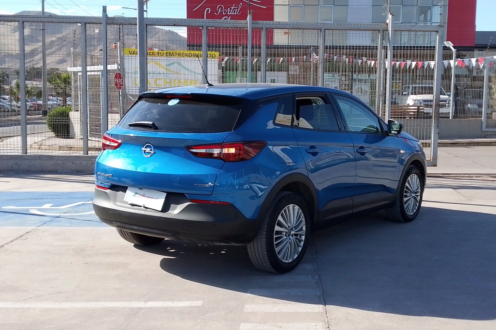 Opel GRANDLAND 1.6 AUT 2020 - Imagen 12 de 12