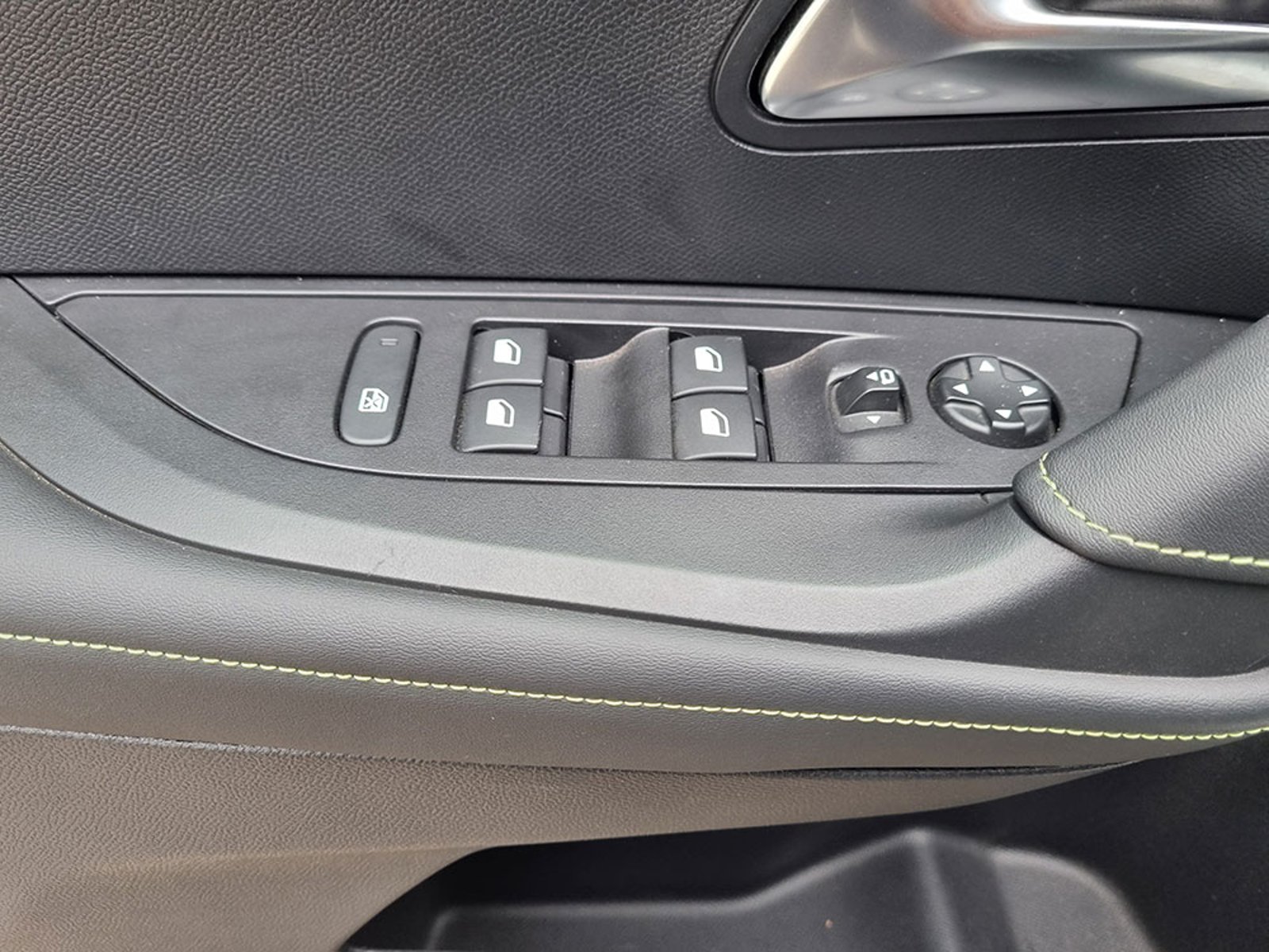 PEUGEOT 2008 GT EV PRS 2024 - Imagen 7 de 12