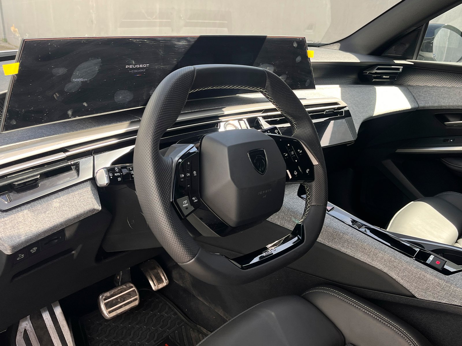 Peugeot 5008 MHEV 1.2 AUT 2026 - Foto 5 de 12