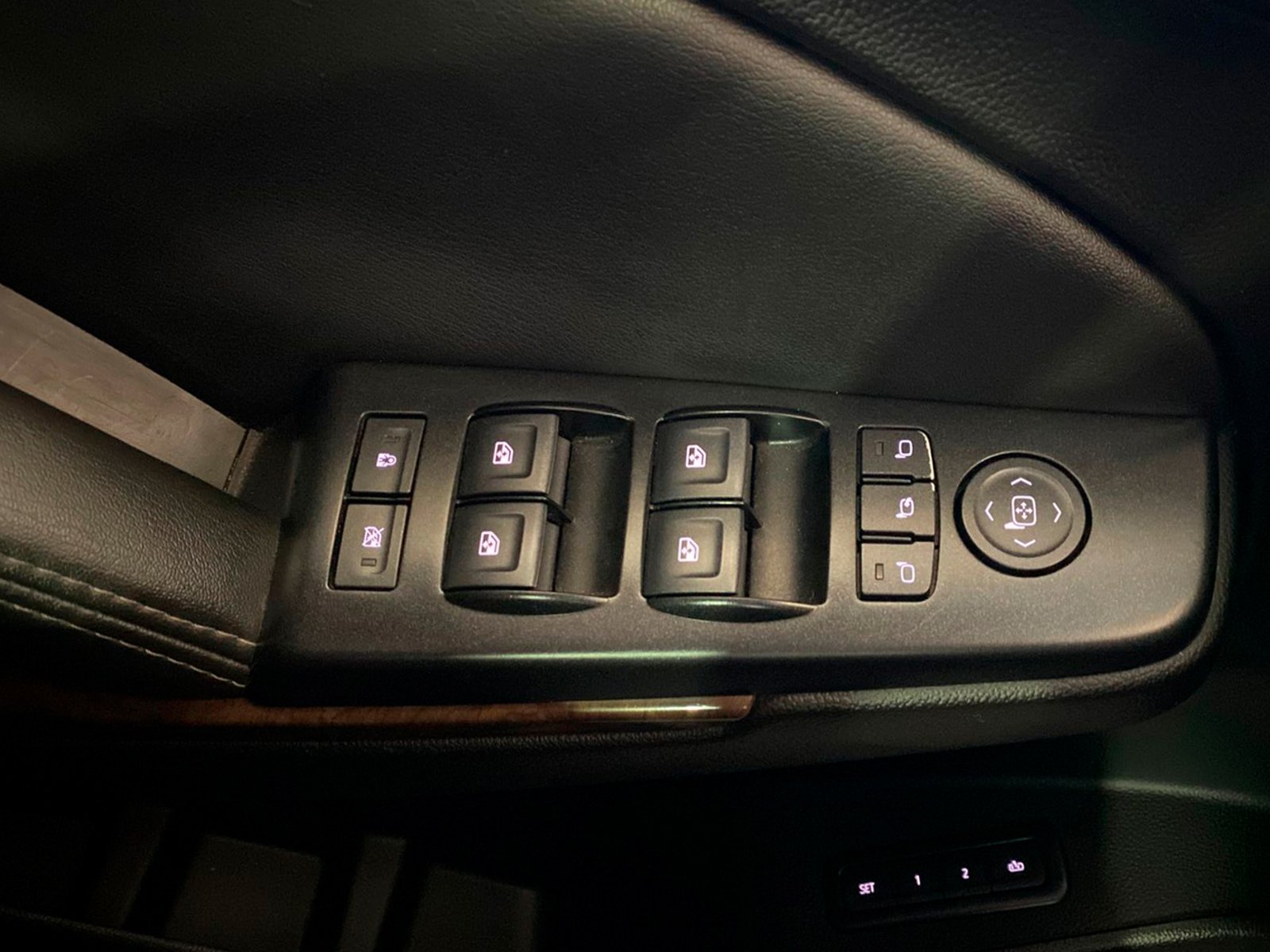 Chevrolet TAHOE 4X4 5.3 AUT 2020 - Foto 5 de 12