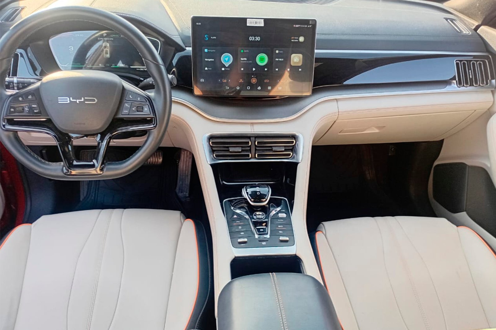BYD SONG PLUS 4X2 1.5 AUT 2024 - Imagen 3 de 10