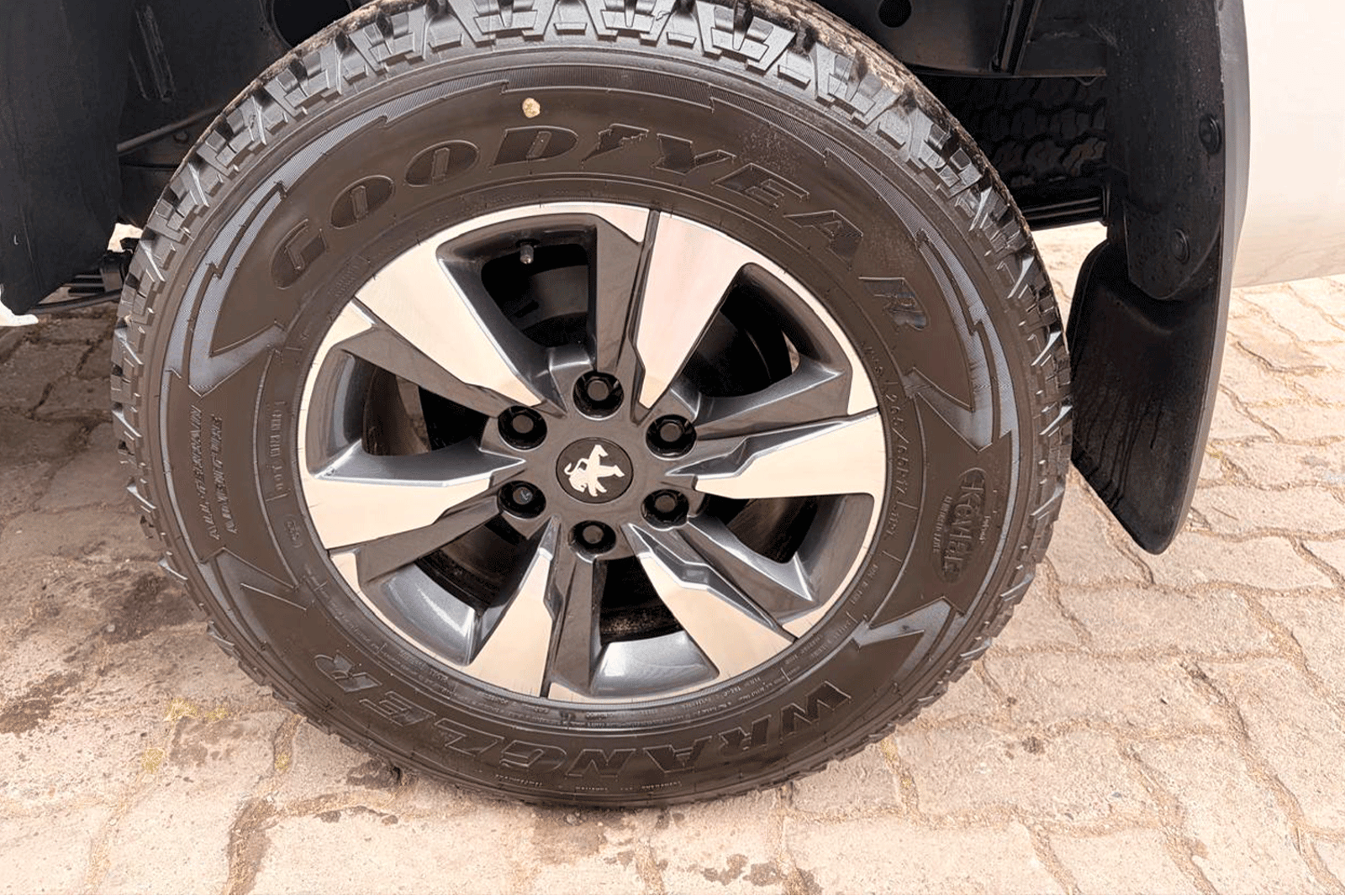 PEUGEOT LANDTREK ACTIVE Diesel 180hp 4X4 AT 2025 - Imagen 10 de 12