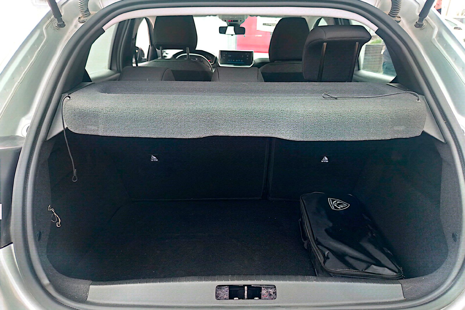 PEUGEOT Nuevo 208 MCA Active Pack Puretech 75 MT5 2025 - Imagen 8 de 12
