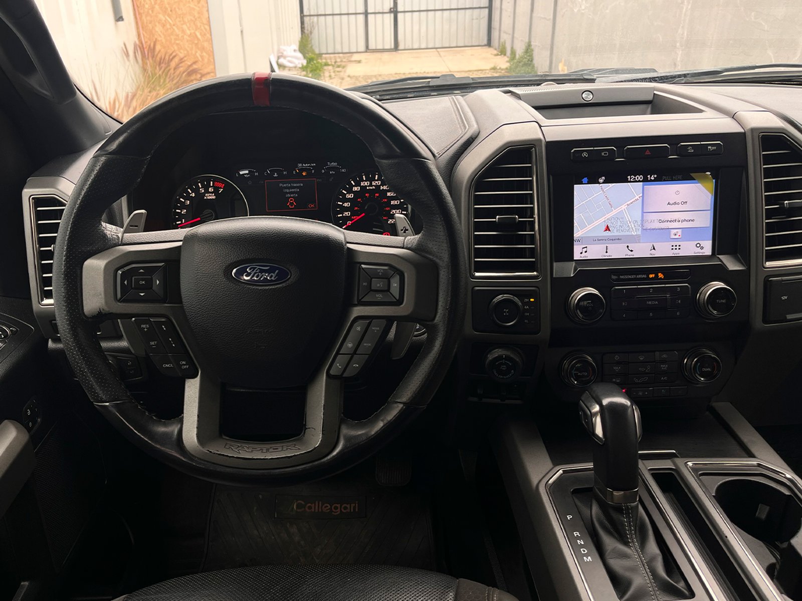 Ford F150 RAPTOR 4X4 3.5 AUT 2020 - Foto 2 de 12