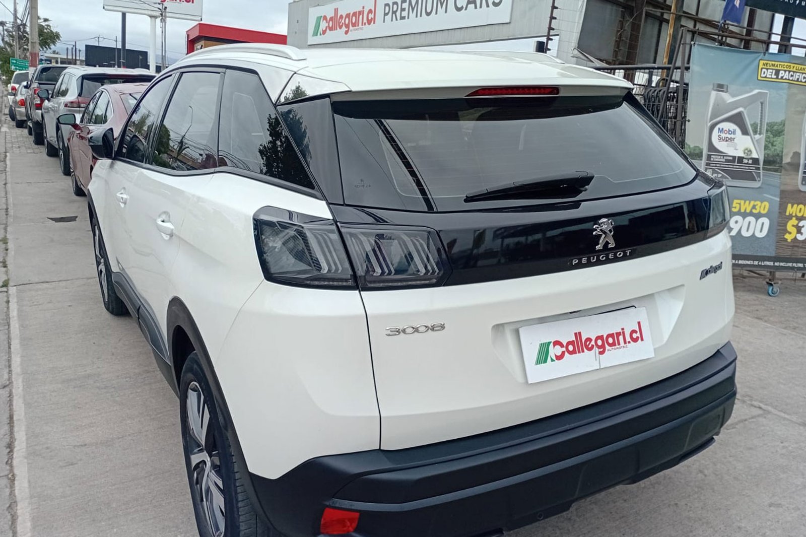 PEUGEOT 3008 PURETECH 1.2L 2023 - Imagen 9 de 12