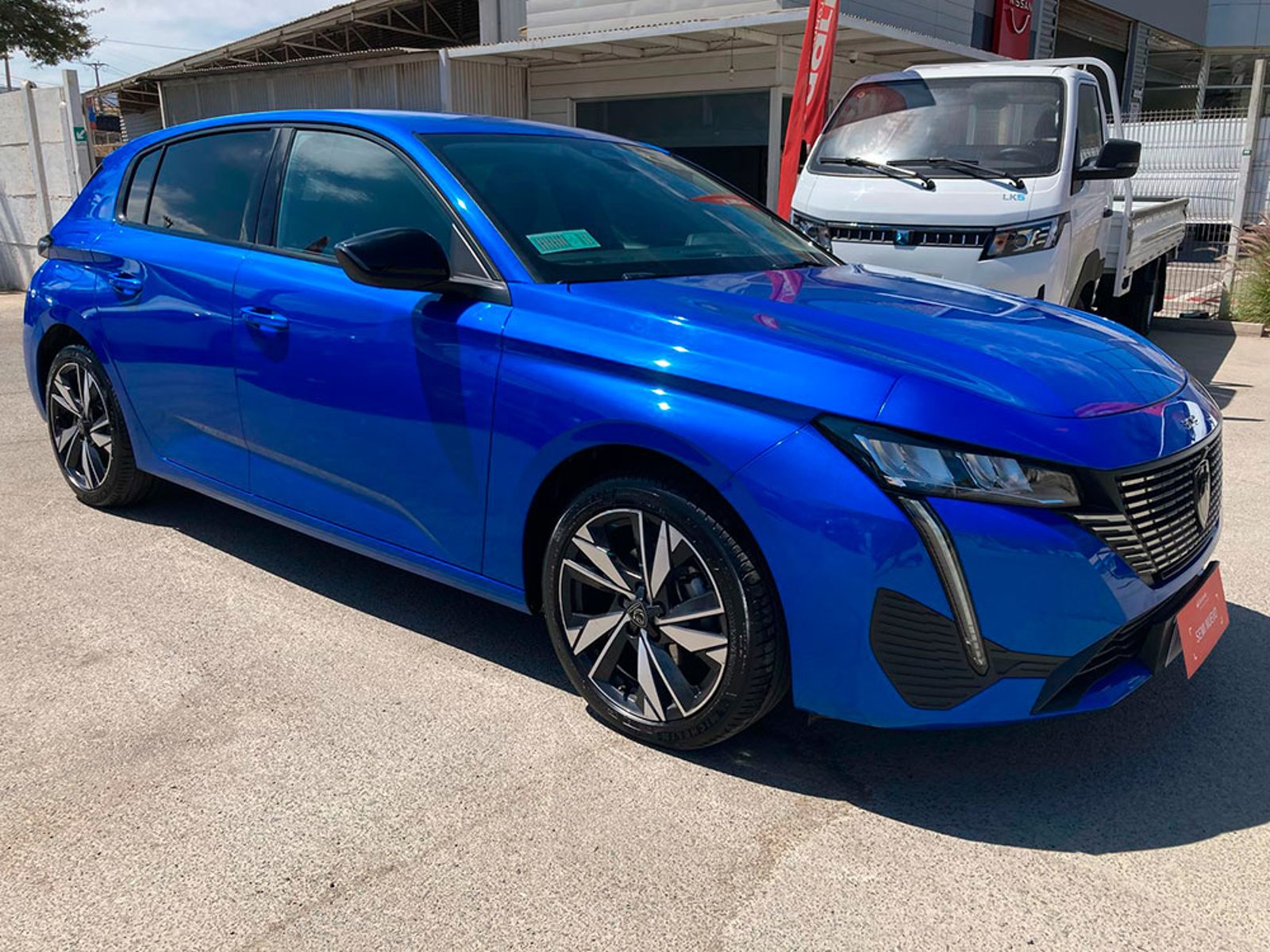 PEUGEOT 308 Allure Puretech 130 2025 - Imagen 8 de 12