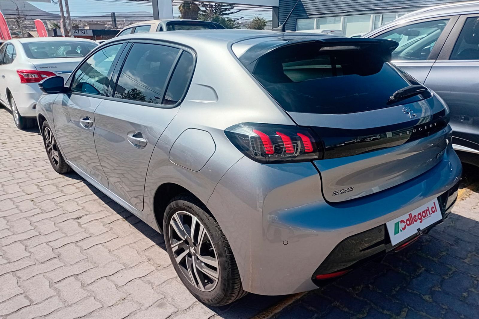 PEUGEOT NUEVO 208 ALLURE PACK PURETECH 130 EAT8 2024 - Imagen 10 de 12