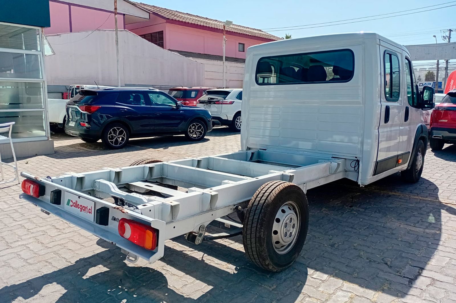 PEUGEOT BOXER L4 BLUEHDI 2.2 2024 - Imagen 9 de 11