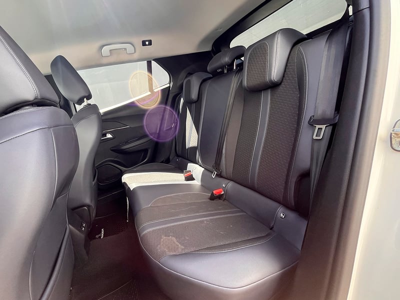 Peugeot 2008 BLUE HDI 130 1.5 AUT 2021 - Imagen 7 de 12