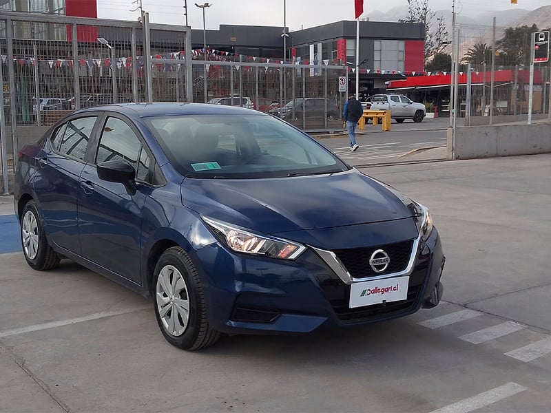 Nissan VERSA MT 1.6 2023 - Imagen 9 de 12
