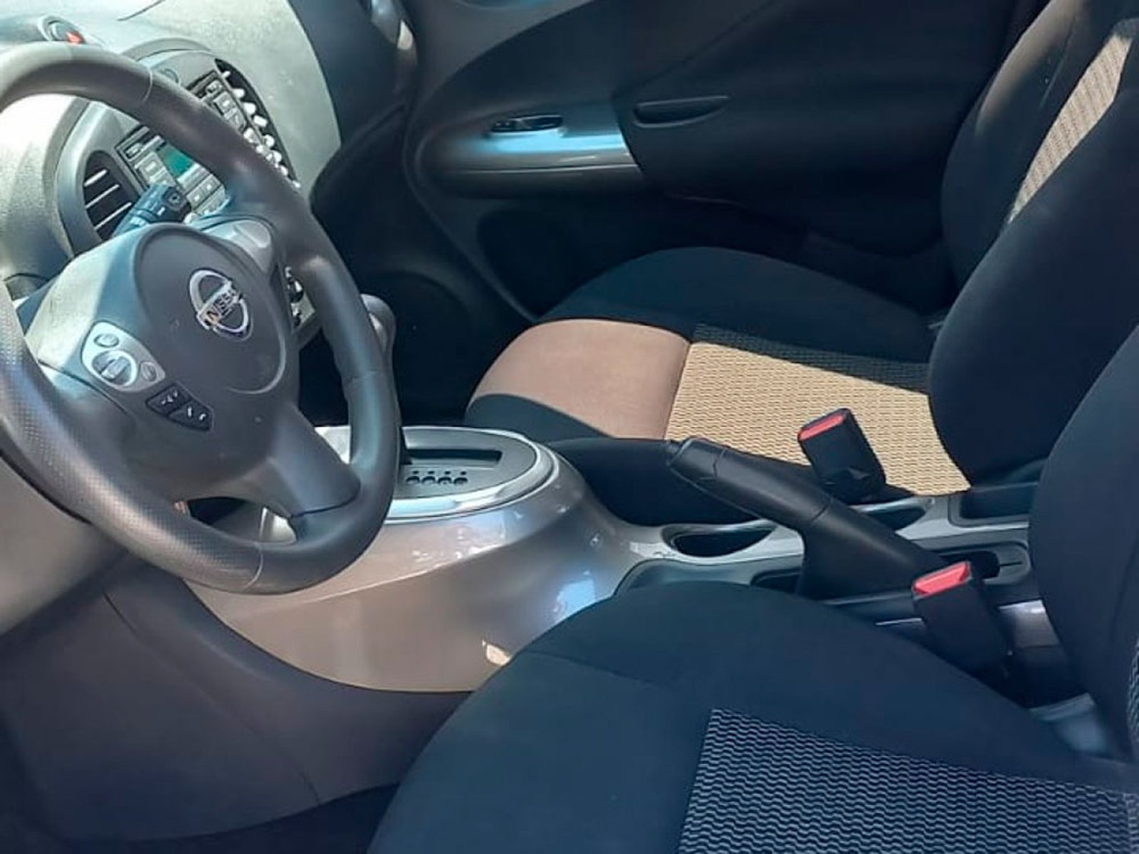 NISSAN JUKE 1.6 AUT 2015 - Imagen 5 de 10