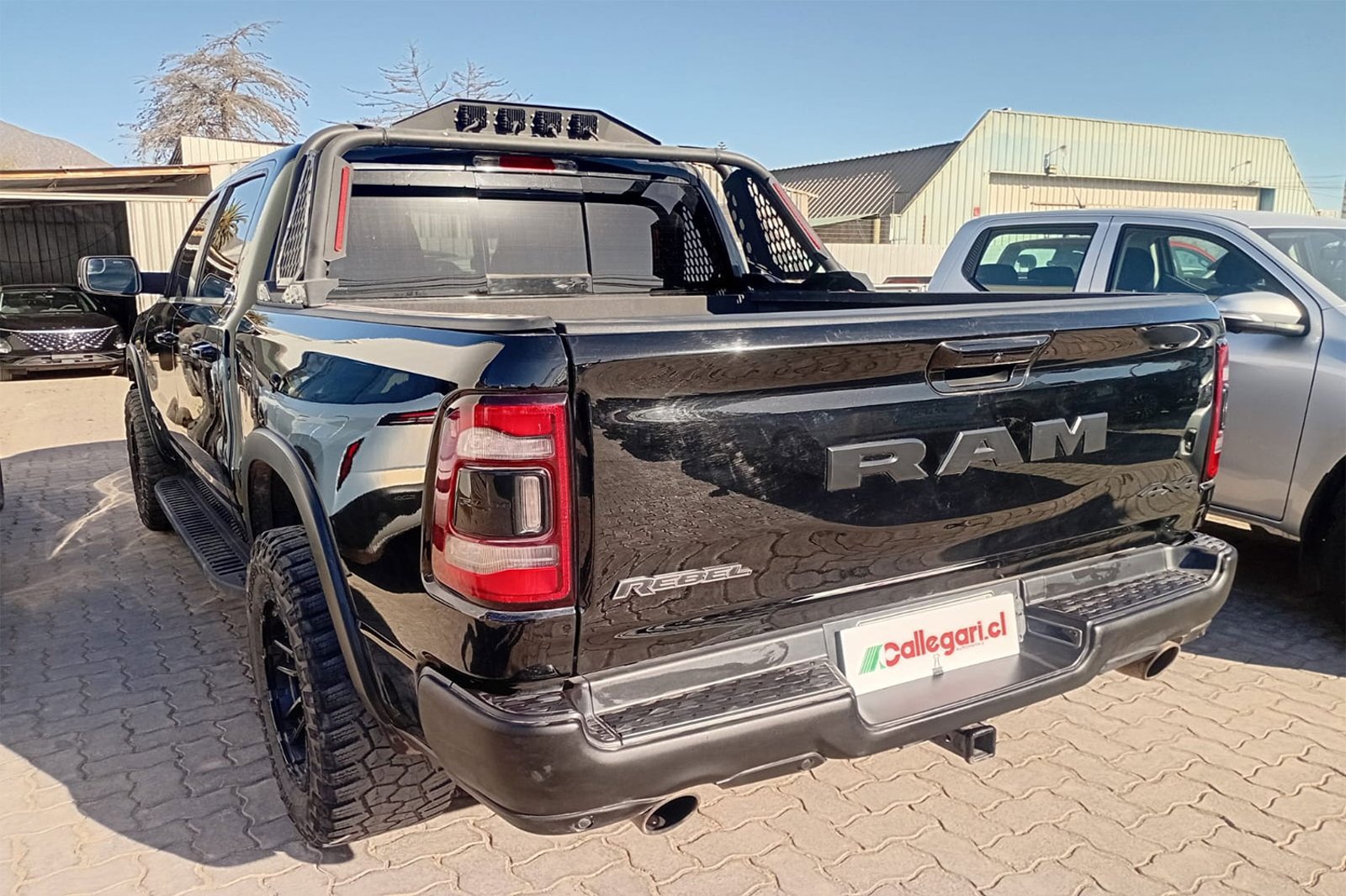 RAM 1500 REBEL CREW DCAB 4X4 5.7 AUT 2022 - Imagen 9 de 12