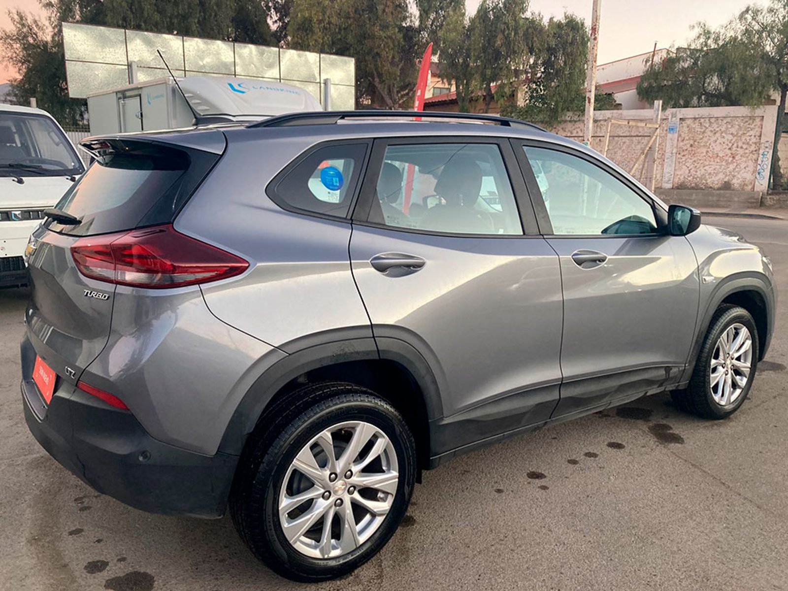 CHEVROLET TRACKER 1.2T 2022 - Imagen 8 de 11